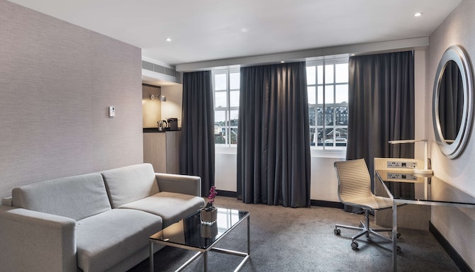 Radisson Blu Hotel, Edinburgh City Centre - Suite