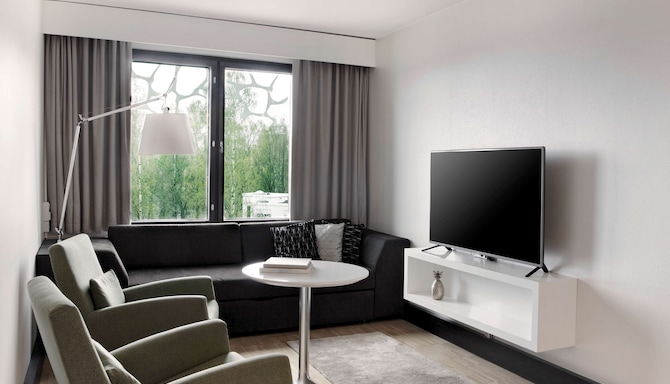 Radisson Blu Hotel, Espoo - Junior suite living room
