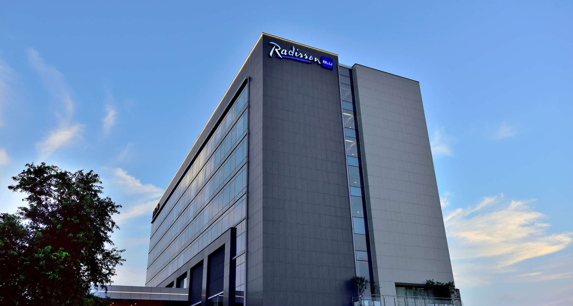 Radisson Blu Hotel, Faridabad - Exterior