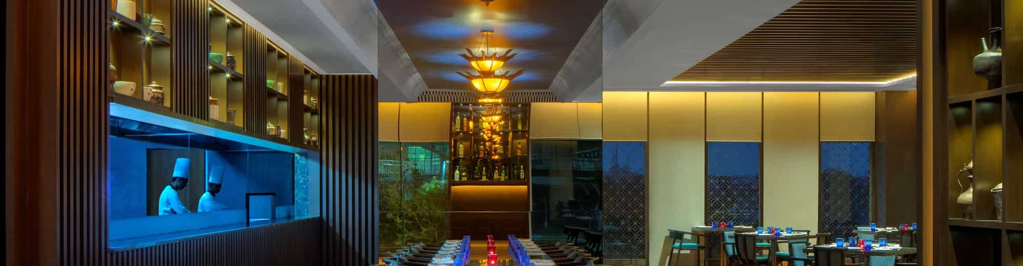 Radisson Blu Hotel, Faridabad - रेस्टोरेंट