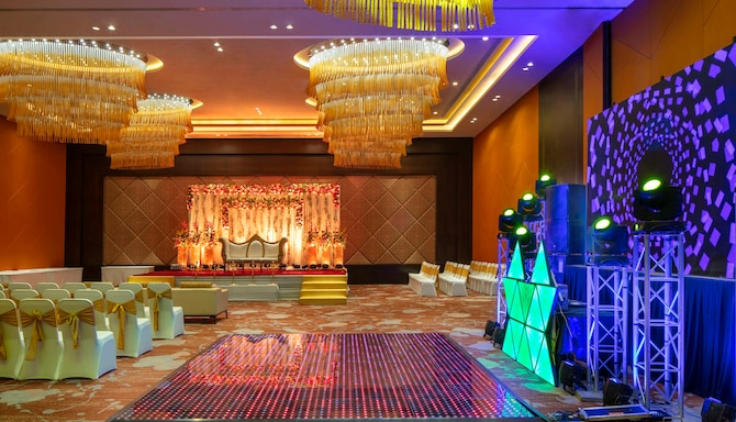 Radisson Blu Hotel, Faridabad - Ballroom Decor