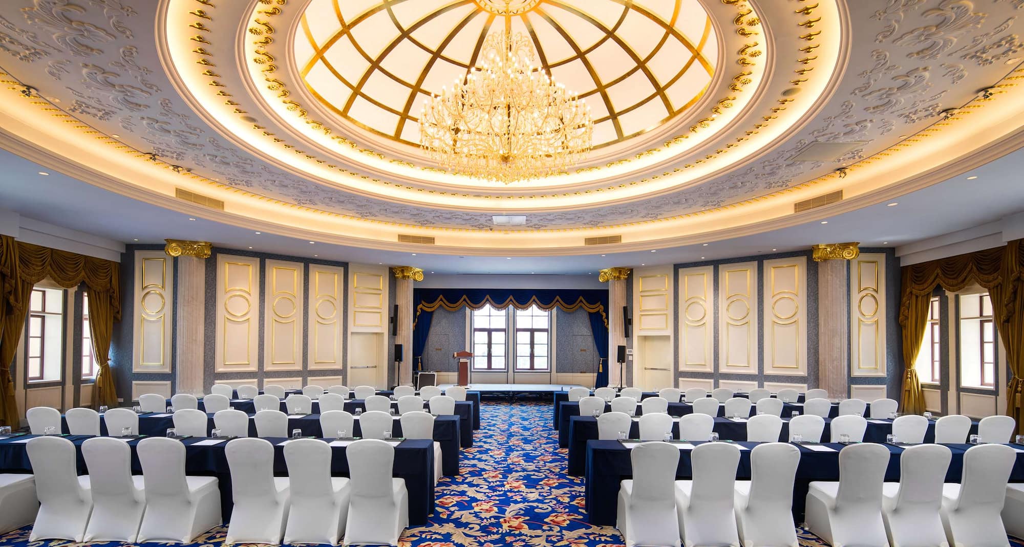 Radisson Blu Forest Manor Shanghai Hongqiao - The Dome