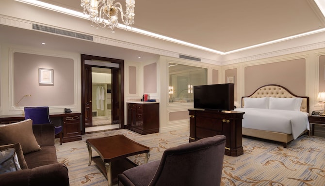 Radisson Blu Hotel, Forest Manor Shanghai Hongqiao - Junior Suite