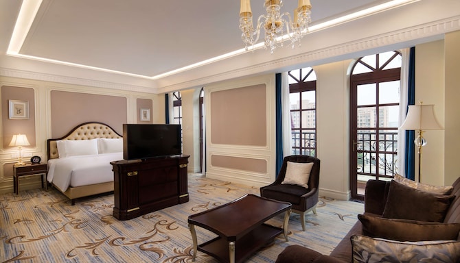Radisson Blu Hotel, Forest Manor Shanghai Hongqiao - Junior Suite