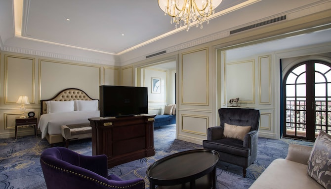 Radisson Blu Hotel, Forest Manor Shanghai Hongqiao - Junior Suite