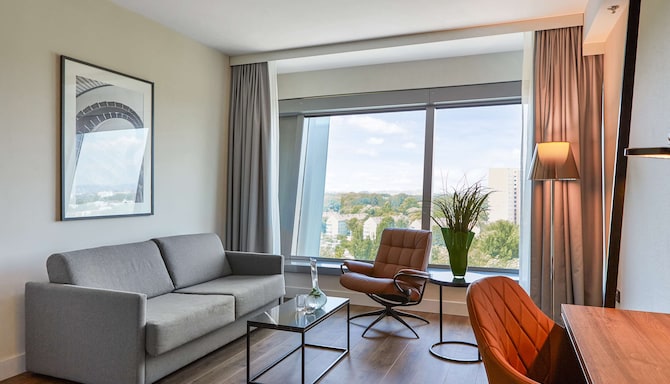 Hotel Rooms & Suites in Frankfurt city center | Radisson Blu