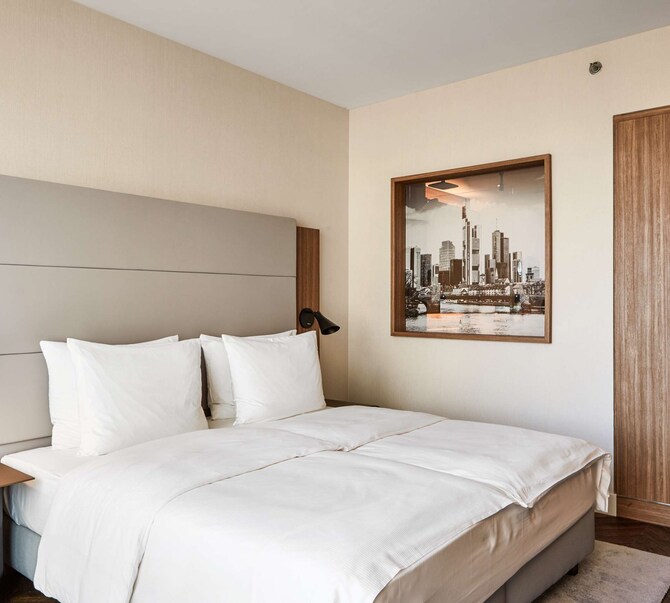 Radisson Blu Hotel, Frankfurt - Standard Room