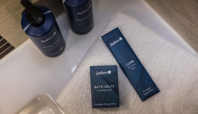 Radisson Blu Hotel, Gdansk - Bathroom