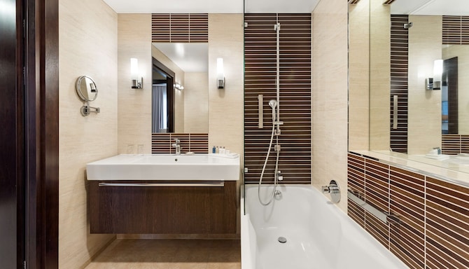 Radisson Blu Hotel, Gdańsk - Premium Room bathroom