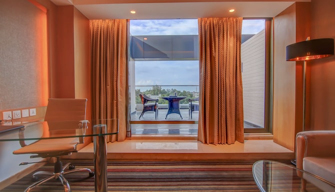 Radisson Blu Hotel, Gorakhpur - Deluxe Room