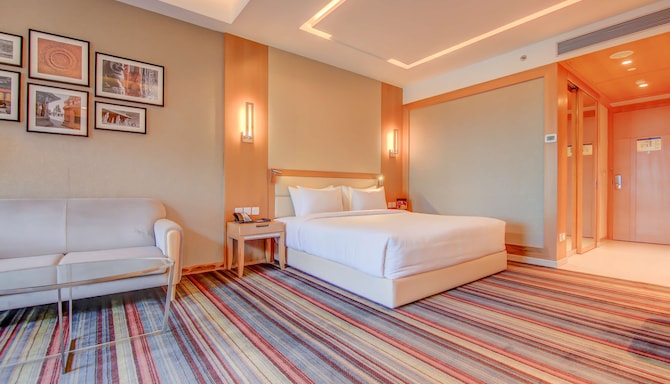 Radisson Blu Hotel, Gorakhpur - Deluxe Room
