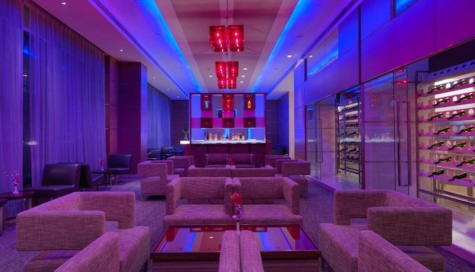 Radisson Blu Hotel Greater Noida - Scarlet