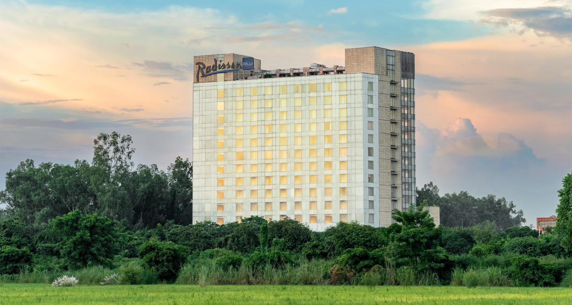 Radisson Blu Hotel, Greater Noida - Exterior