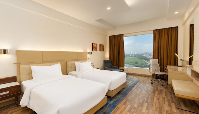 Radisson Blu Hotel, Greater Noida - Standard Twin Bedroom