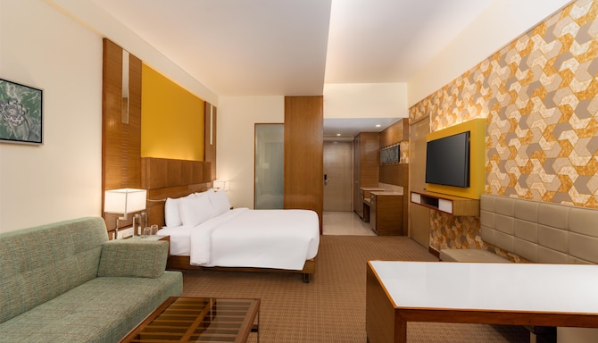 Radisson Blu Hotel, Greater Noida - Business King Bedroom Reverse