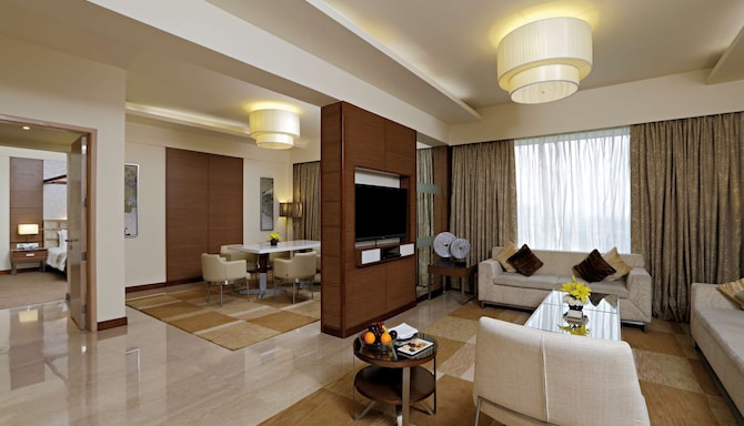 Dine at Radisson Blu Restaurants in Greater Noida | Radisson Hotels