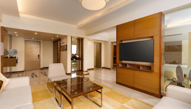 Radisson Blu Hotel, Greater Noida - Presidential Suite Living Focus