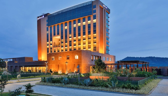 Radisson Blu Hotel Guwahati - Exterior