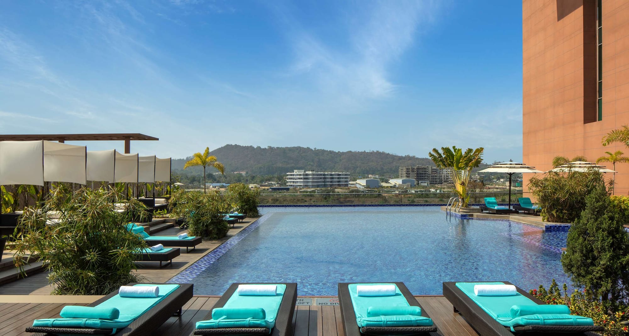 Radisson Blu Hotel, Guwahati - Swimming Pool