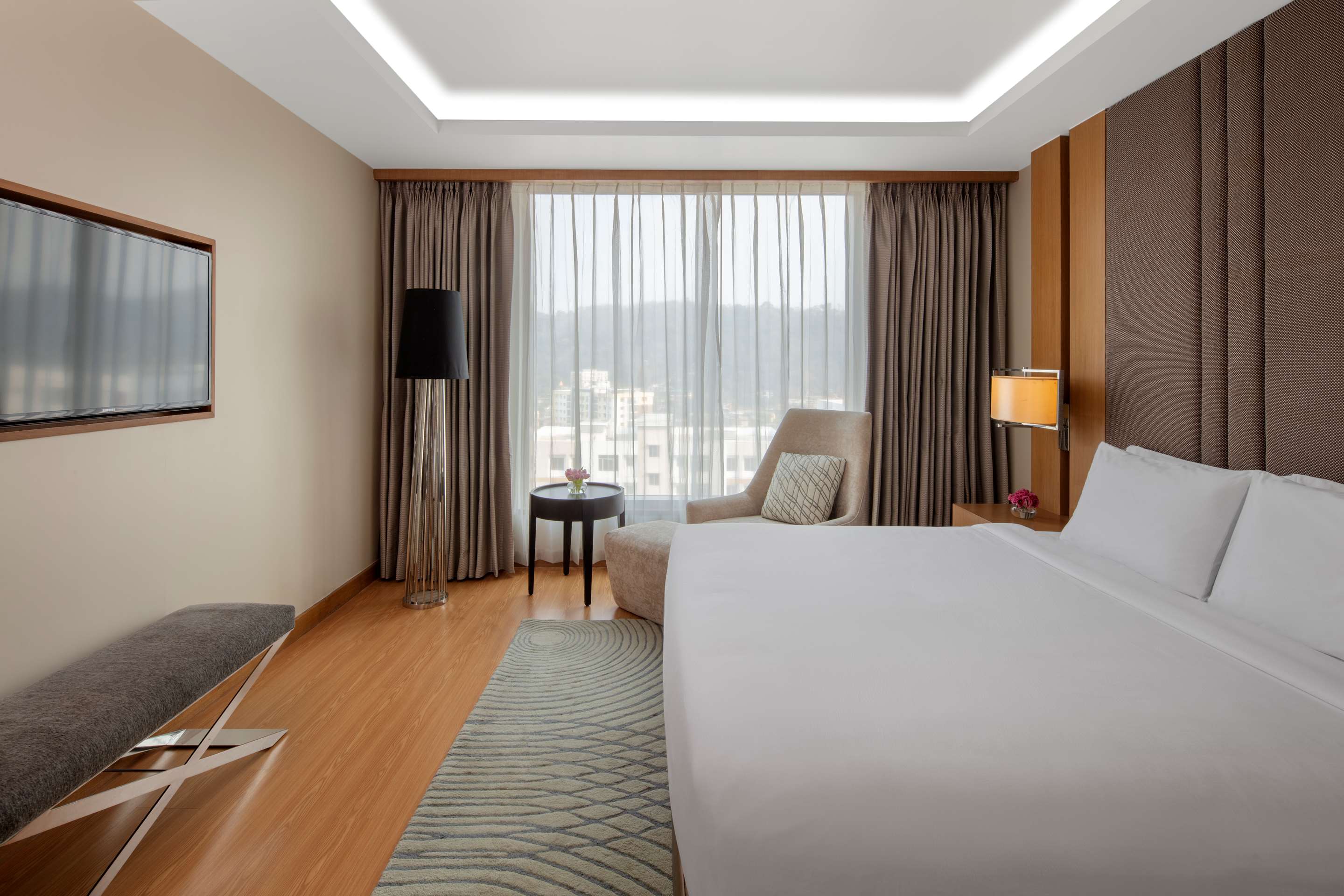 Book Hotel Rooms In Guwahati | Radisson Blu