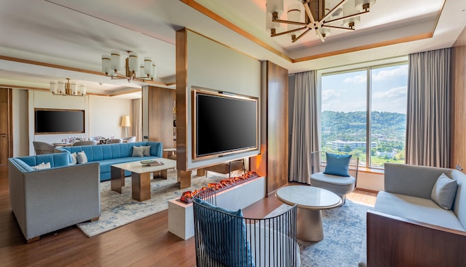 Radisson Blu Hotel, Guwahati - Royal Suite