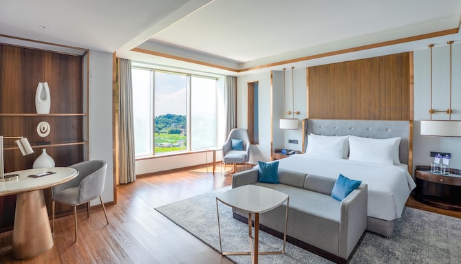 Radisson Blu Hotel, Guwahati - Royal Suite