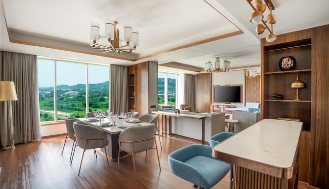 Radisson Blu Hotel, Guwahati - Royal Suite