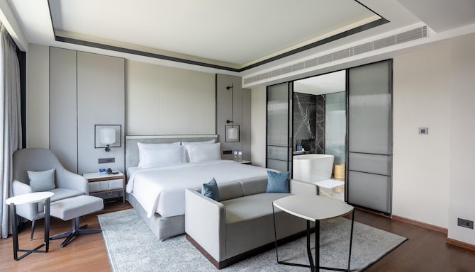 Radisson Blu Hotel, Guwahati - Presidential Suite