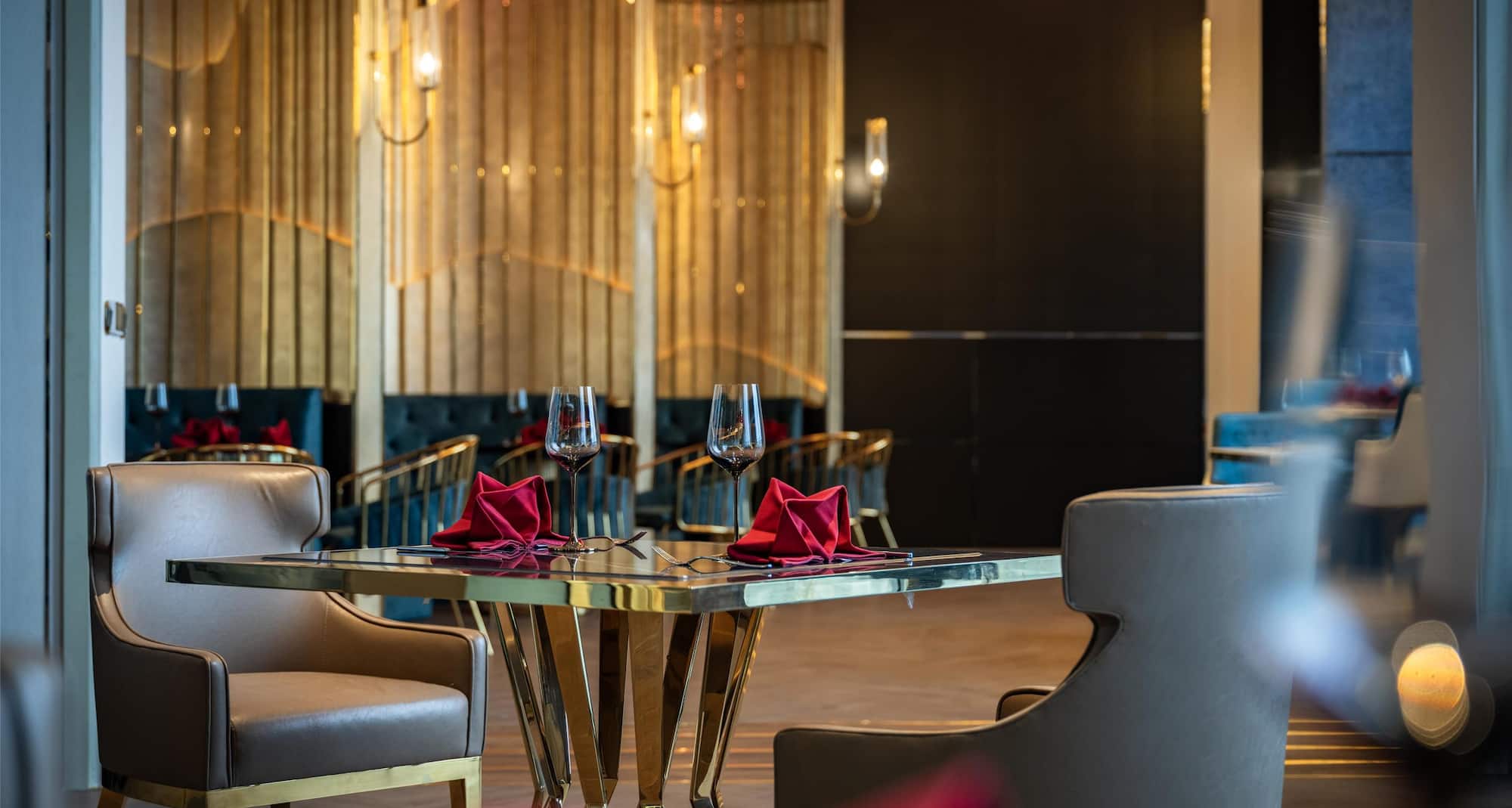 Radisson Blu Hotel, Ha Long Bay - Captain Lounge