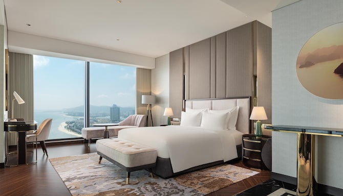 Radisson Blu Hotel, Ha Long Bay - Family Room Bay View