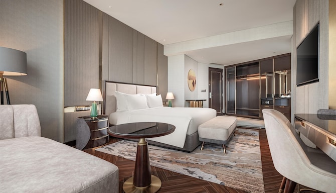 Radisson Blu Hotel, Ha Long Bay - Family Room Bay View