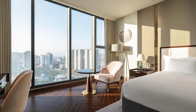 Radisson Blu Hotel, Ha Long Bay - Deluxe Room Lake View