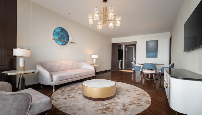 Radisson Blu Hotel, Ha Long Bay - One Bedroom Suite Bay View