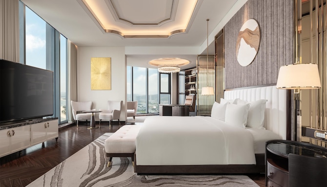 Radisson Blu Hotel, Ha Long Bay - Presidential Suite Bay View