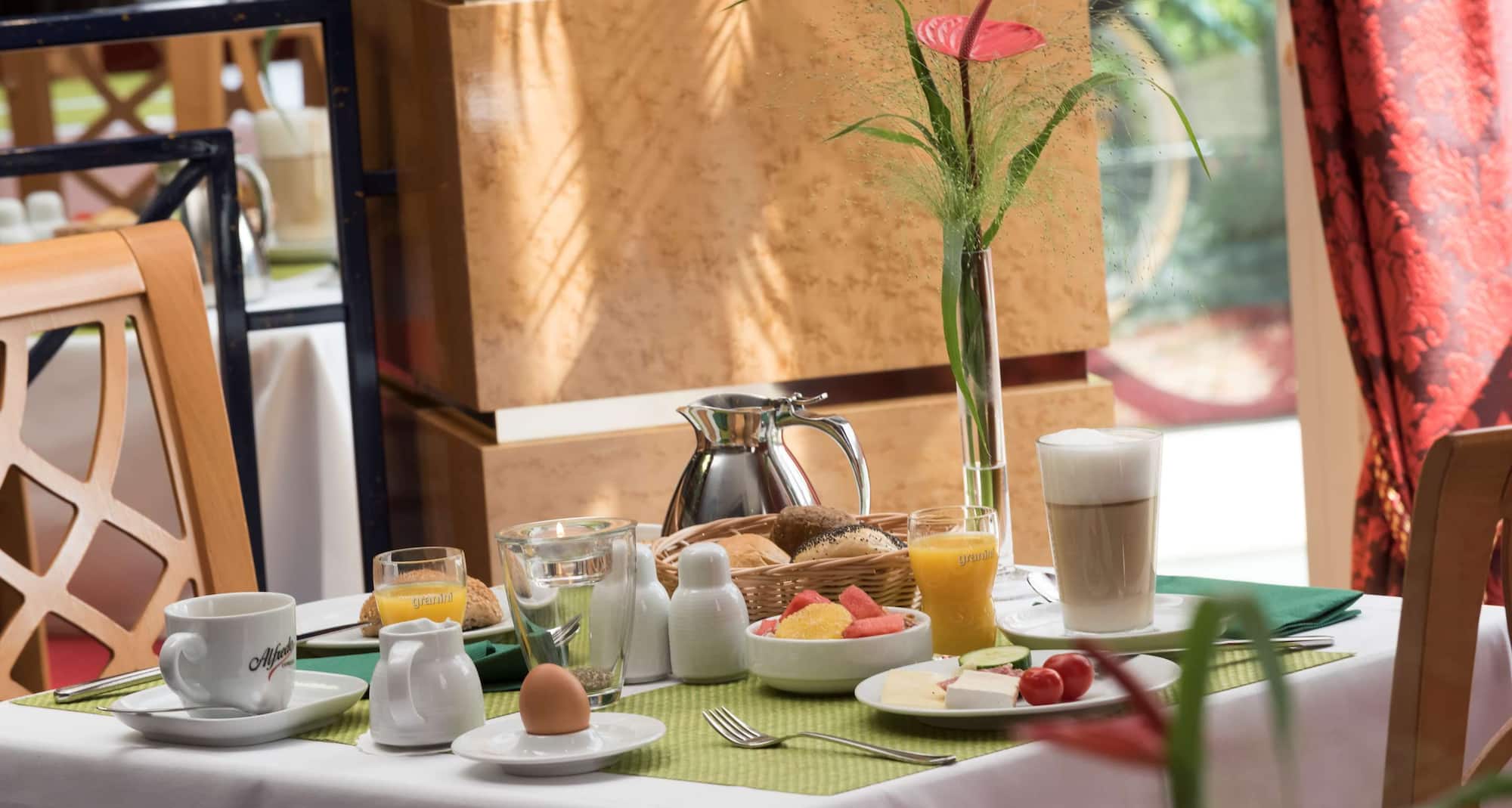 Radisson Blu Hotel, Halle-Merseburg - Breakfast