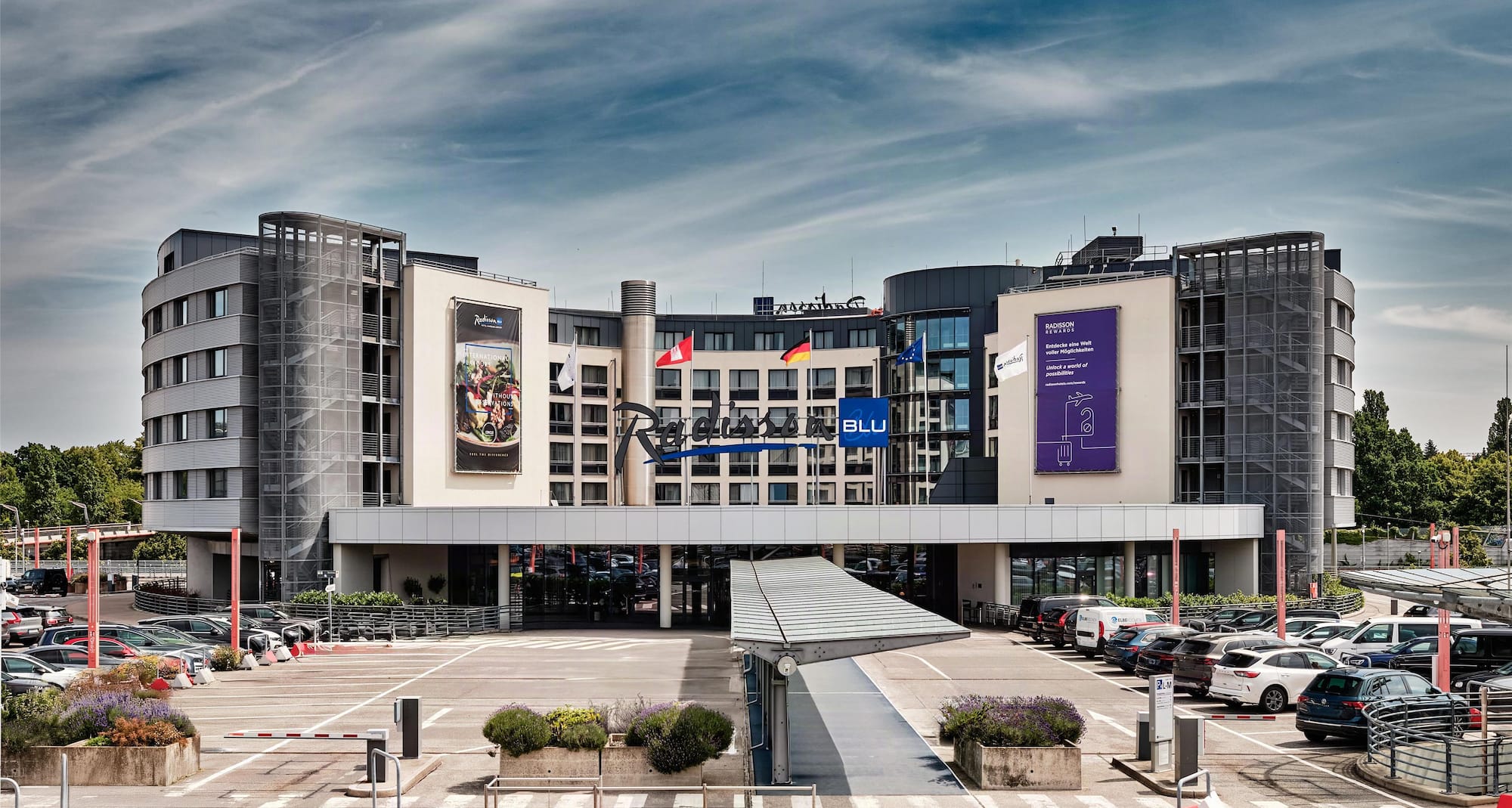 Radisson Blu Hotel, Hamburg Airport - Exterior