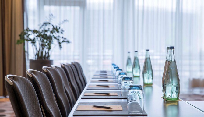 Radisson Blu Hotel, Hamburg Airport - Gate 1, 4, 5 Meeting Room U Style