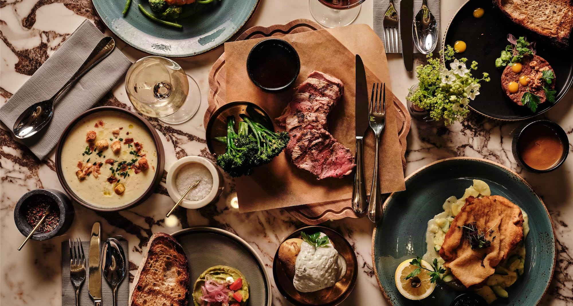 Radisson Blu Hotel, Hamburg Airport - STOKE Restaurant Á La Carte