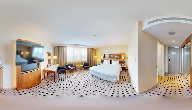 Radisson Blu Hamburg Airport Park Sleep & Fly www.radissonhotels.com