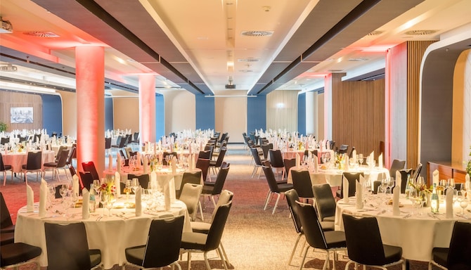 Chicago & Dallas & Philadelphia