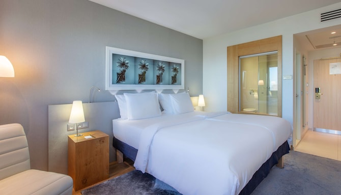 Radisson Blu Hotel, Hamburg - Gest Room twin beds