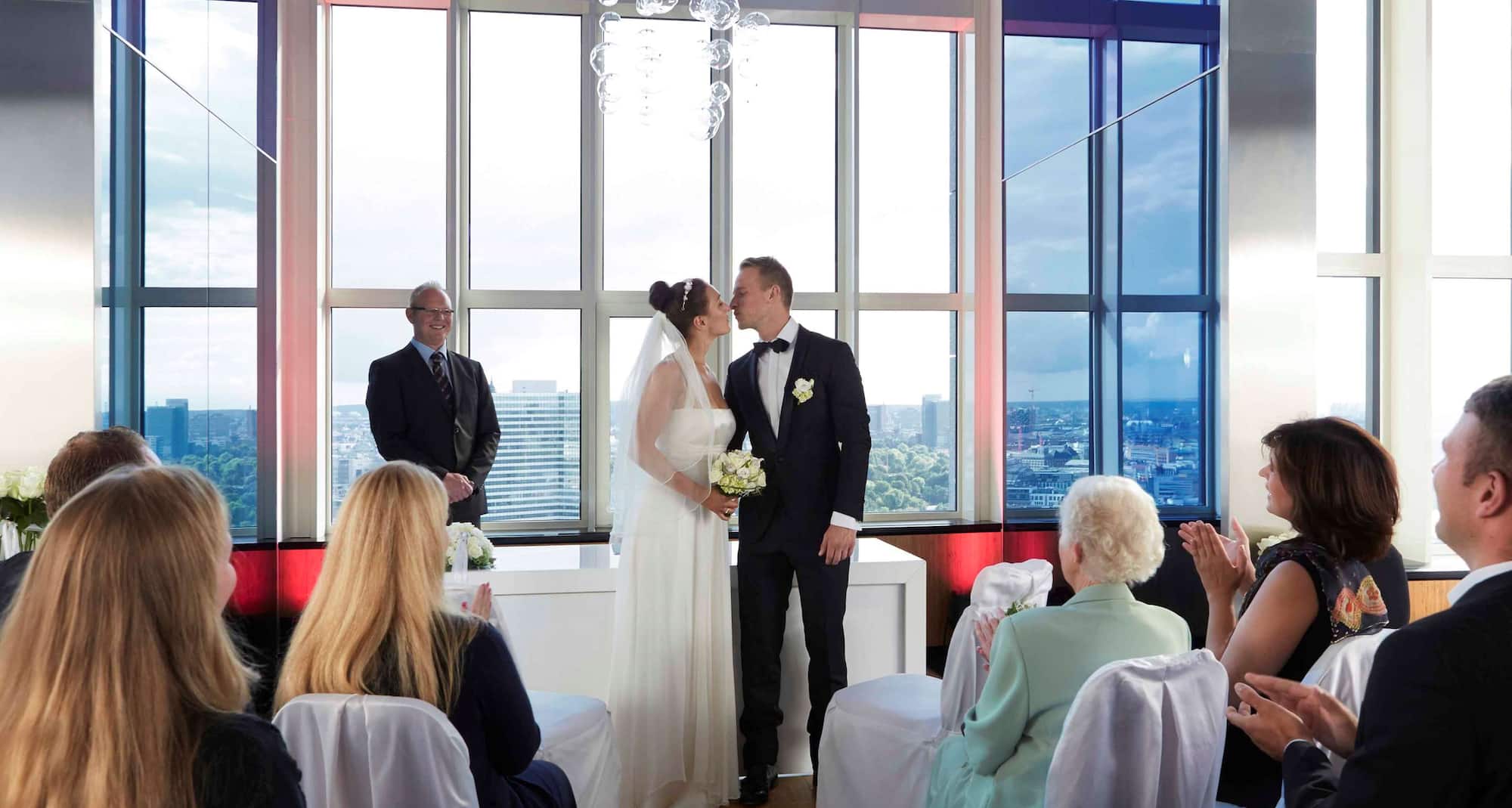 Radisson Blu Hotel, Hamburg - Wedding Ceremony