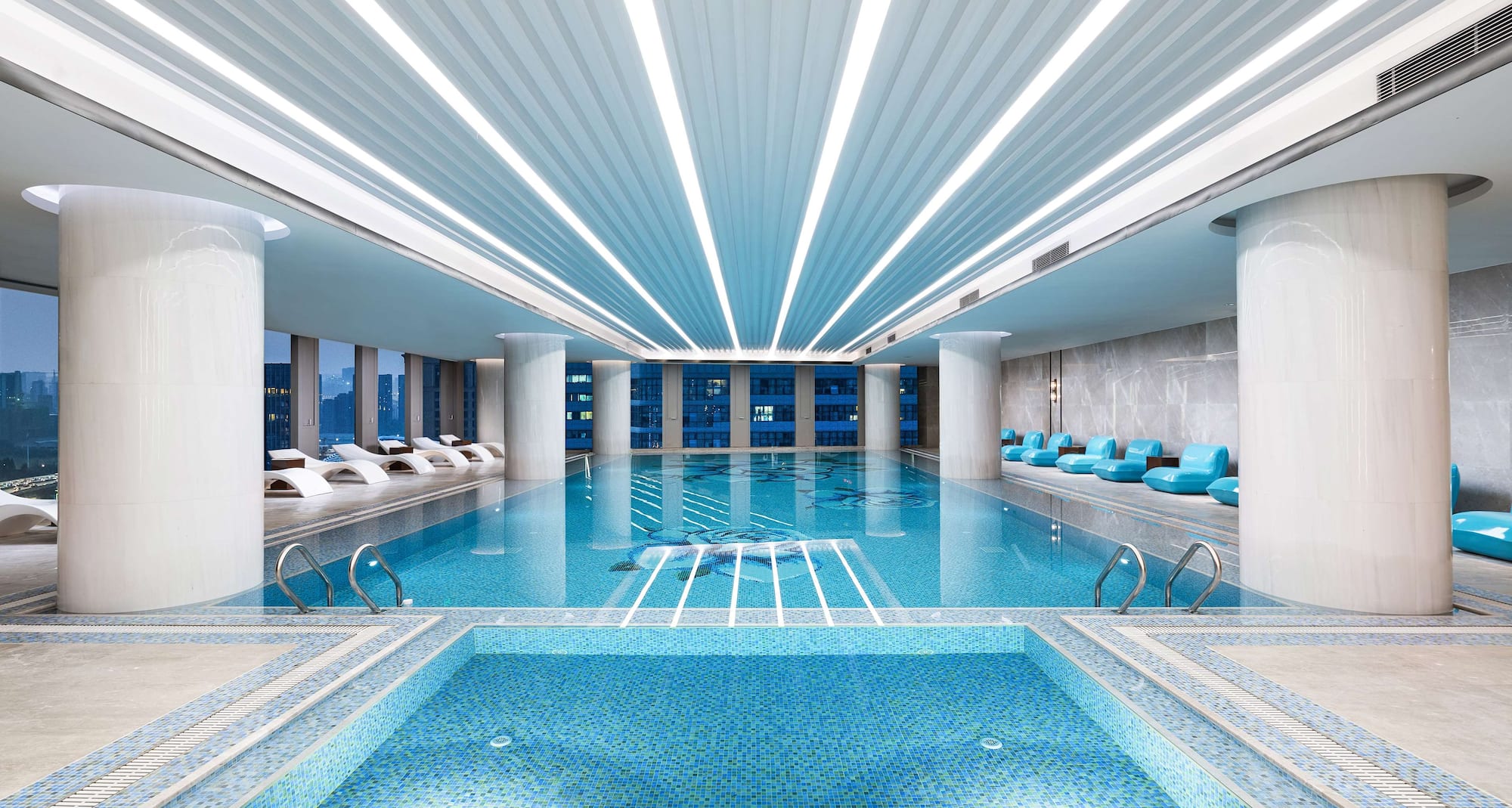 Radisson Blu Hotel Hangzhou Xintiandi - Pool