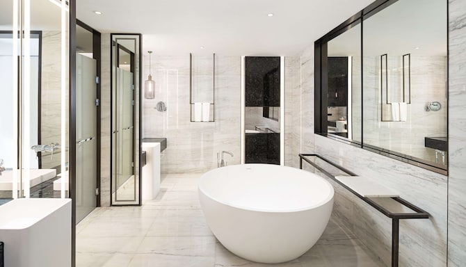 Radisson Blu Hotel Hangzhou Xintiandi - Presidential Suite bathroom
