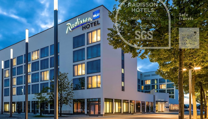 Radisson Blu Hotel, Hannover - Exterior with SGS logo