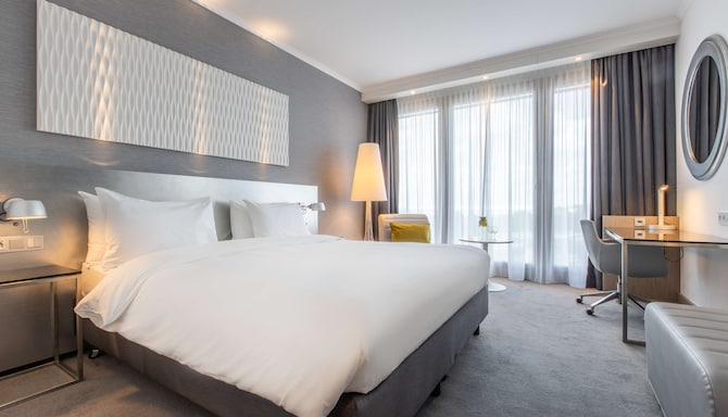 Radisson Blu Hotel, Hannover - Superior Room