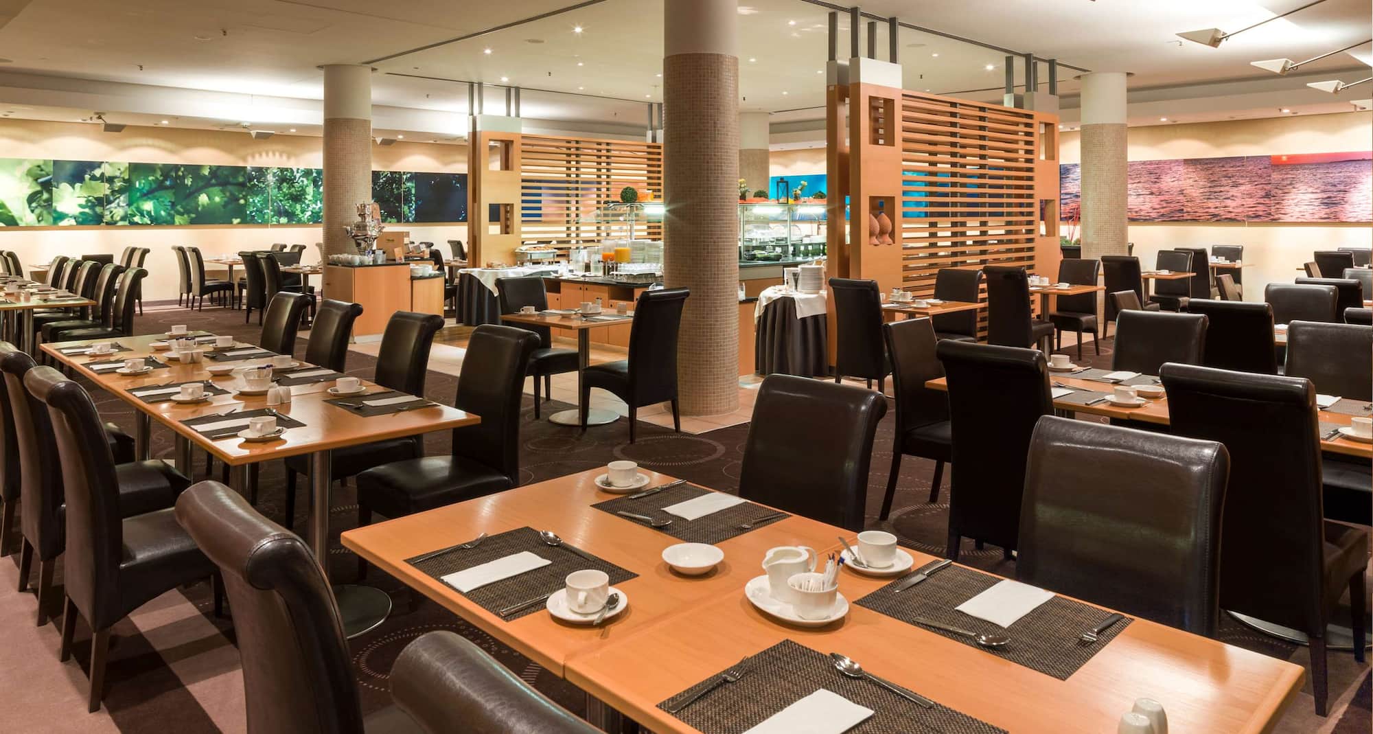 Radisson Blu Hotel, Hannover - ARTs Restaurant breakfast