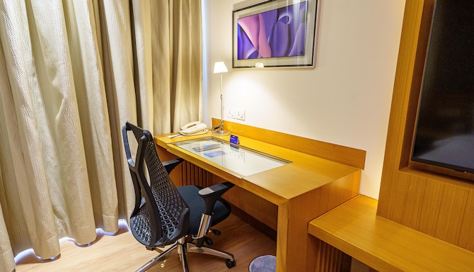 Radisson Blu Hotel, Indore - Superior Room