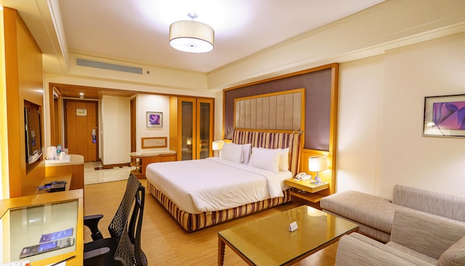 Radisson Blu Hotel, Indore - Deluxe Room