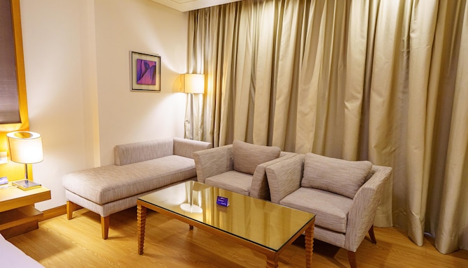 Radisson Blu Hotel, Indore - Deluxe Room